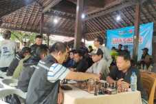Sebanyak 90 pecatur dari 16 klub berkompetisi di putaran pertama Liga Catur Kabupaten Tangerang, dihadiri Wakil Gubernur Banten.