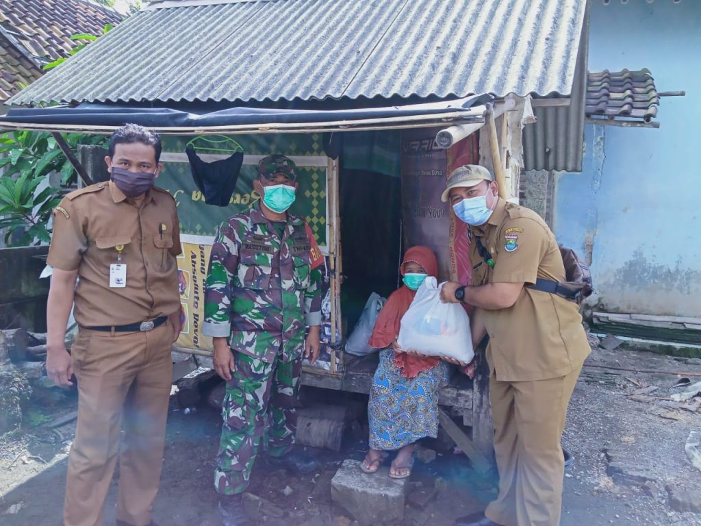 tinggal di gubug reot