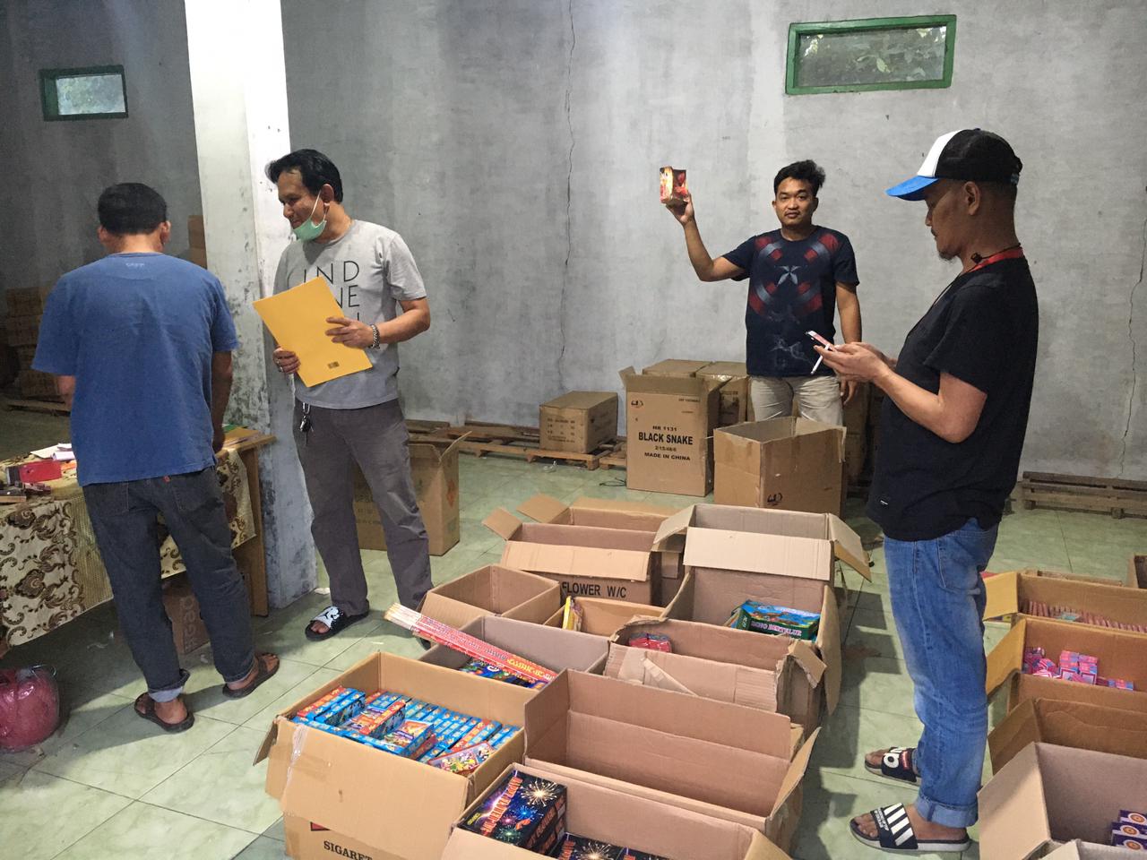 Kegiatan operasi penyakit masyarakat