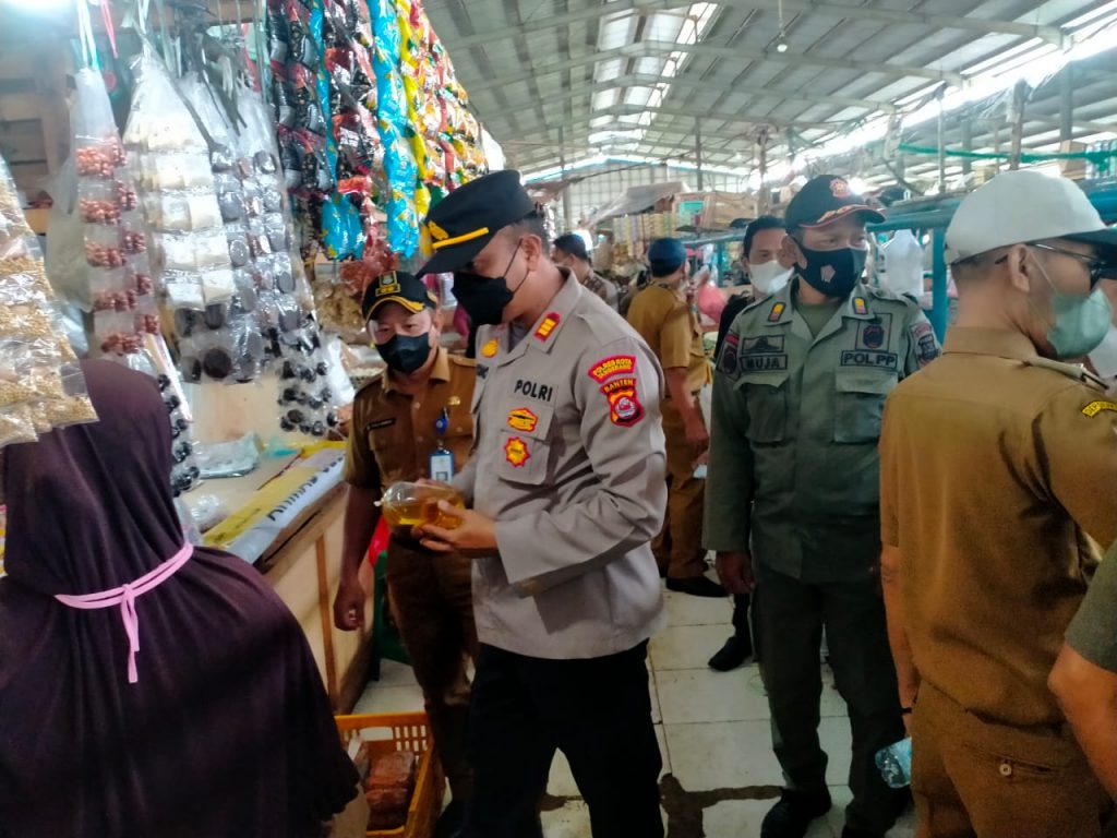 pengecekan ketersediaan dan harga bahan pokok