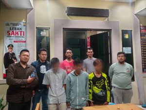 Tiga Orang Pemuda Nekat Edarkan Uang Palsu