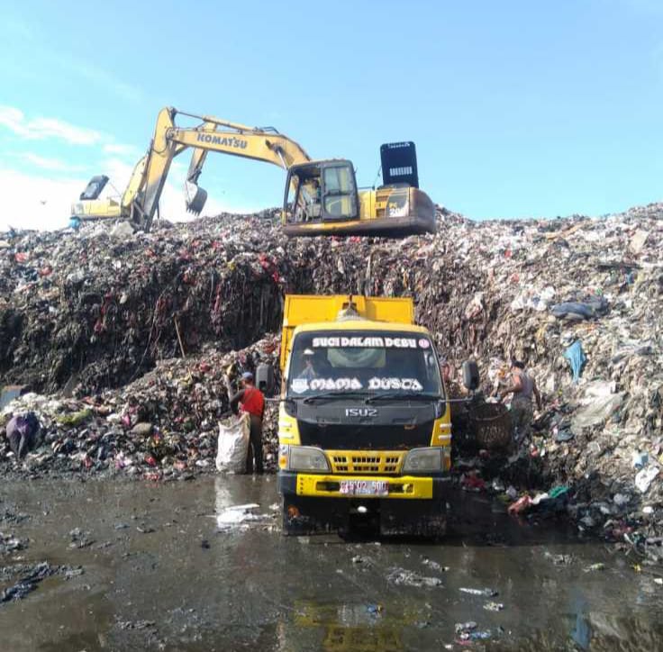 Truk pengangkut sampah