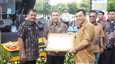 Kanwil Ditjenpas Banten raih Stand Terbaik II di IPPAFEST 2025, pamerkan karya kreatif warga binaan yang mendapat apresiasi luar biasa.