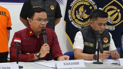 Kantor Imigrasi Kerinci tangkap WNA Tiongkok pelanggar izin tinggal kunjungan di Jambi. Penegakan hukum keimigrasian diperkuat.