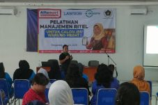 Alfamart Group dan PWI Kabupaten Tangerang adakan pelatihan kewirausahaan untuk IKWI, tingkatkan keterampilan bisnis anggota