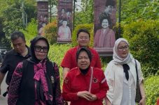 Anggota DPRD Provinsi Banten dari Fraksi PDI Perjuangan, Abraham Garuda Laksono, memberikan dukungan penuh terhadap acara Sarasehan Kebangsaan bertajuk “Perempuan Berdaya, Indonesia Raya” yang diselenggarakan oleh DPD PDI Perjuangan pada Minggu, 22 Juni 2025