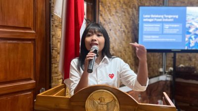 drg. Huga bahas manfaat Raperda Jamsosnaker bagi pekerja harian di Tangerang. Perlindungan sosial untuk pekerja informal & tantangan digitalisasi