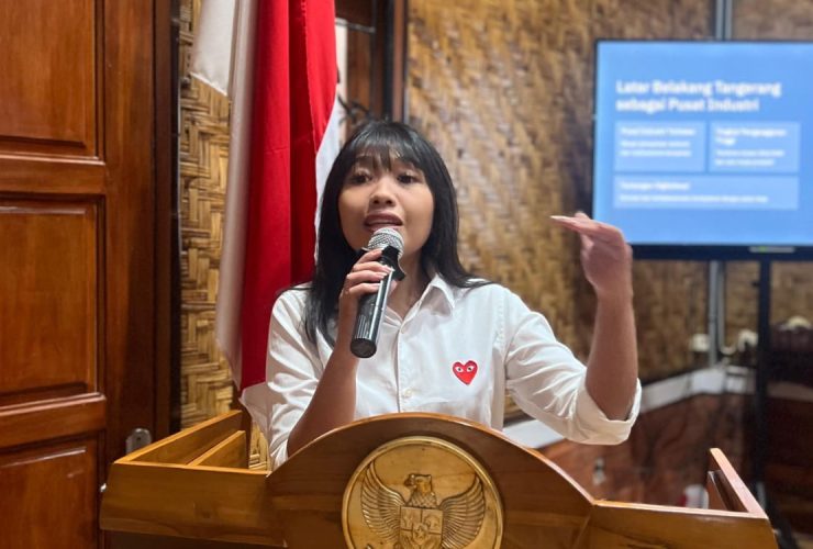 drg. Huga bahas manfaat Raperda Jamsosnaker bagi pekerja harian di Tangerang. Perlindungan sosial untuk pekerja informal & tantangan digitalisasi