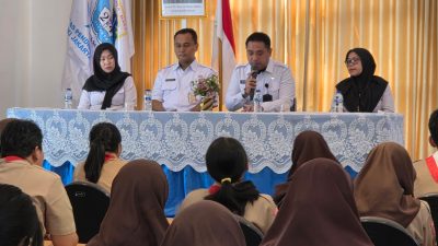 Imigrasi Jakarta Pusat edukasi pelajar tentang paspor pada Hari Anak Nasional 2025. Program 'Goes To School' kenalkan prosedur keimigrasian yang benar