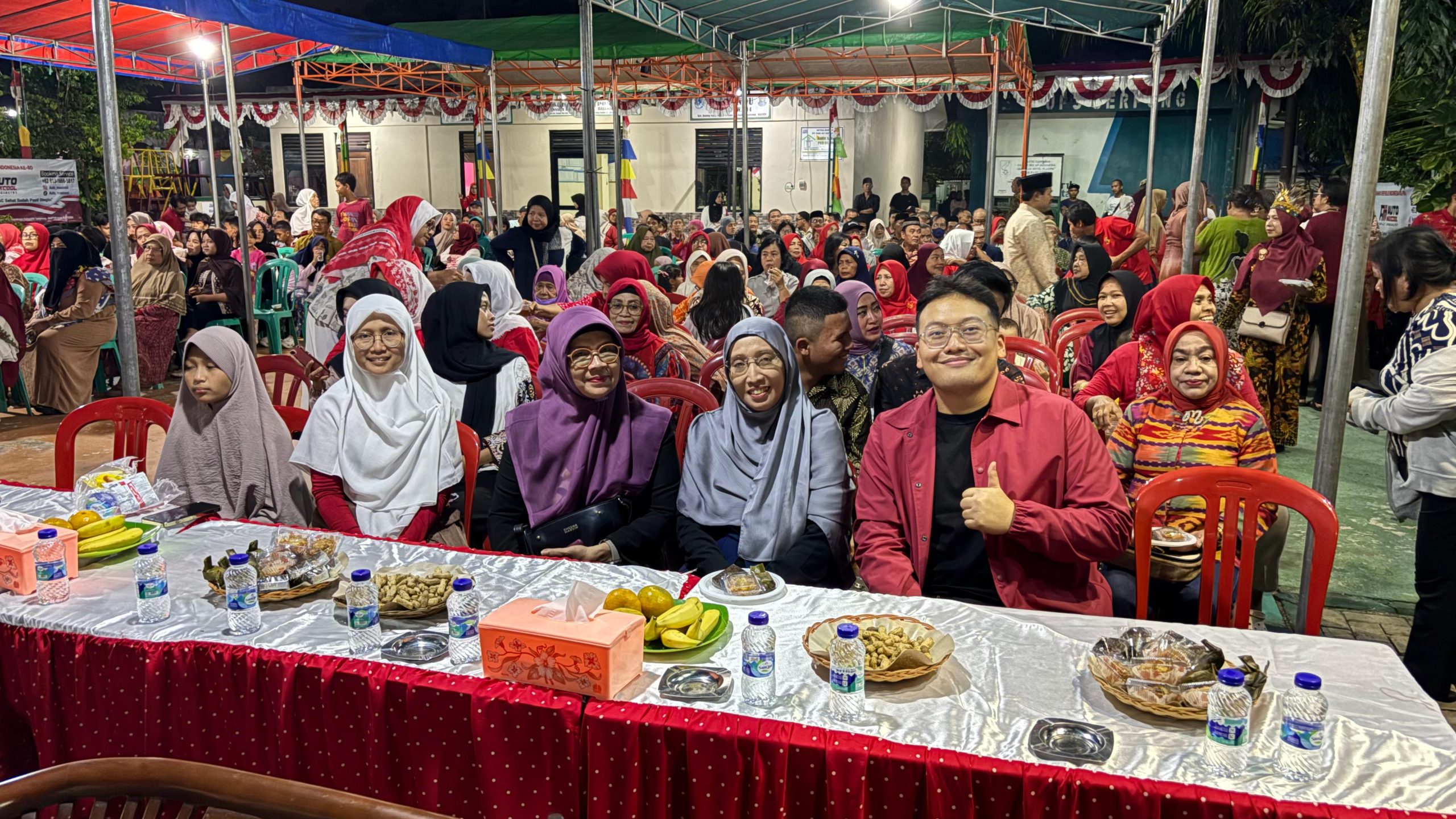 Malam puncak HUT ke-80 RI di Bojong Nangka, Tangerang, penuh kebersamaan bersama Abraham Garuda Laksono. Semangat gotong royong warga.