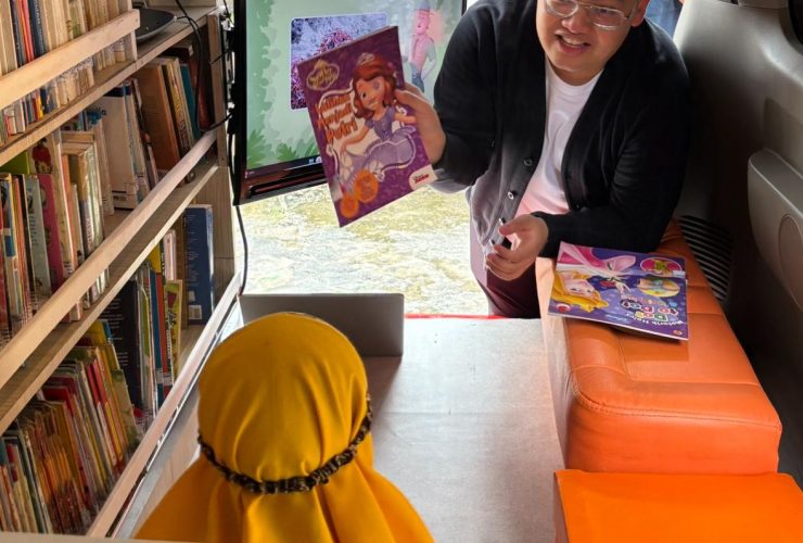 Abraham Garuda Laksono dorong literasi anak usia dini di SPS Melati Tangerang lewat program 3SP dan perpustakaan keliling.