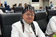 Abraham Garuda Laksono tekankan visi Banten maju, sejahtera, dan bebas stunting dalam Paripurna Istimewa DPRD Provinsi Banten.