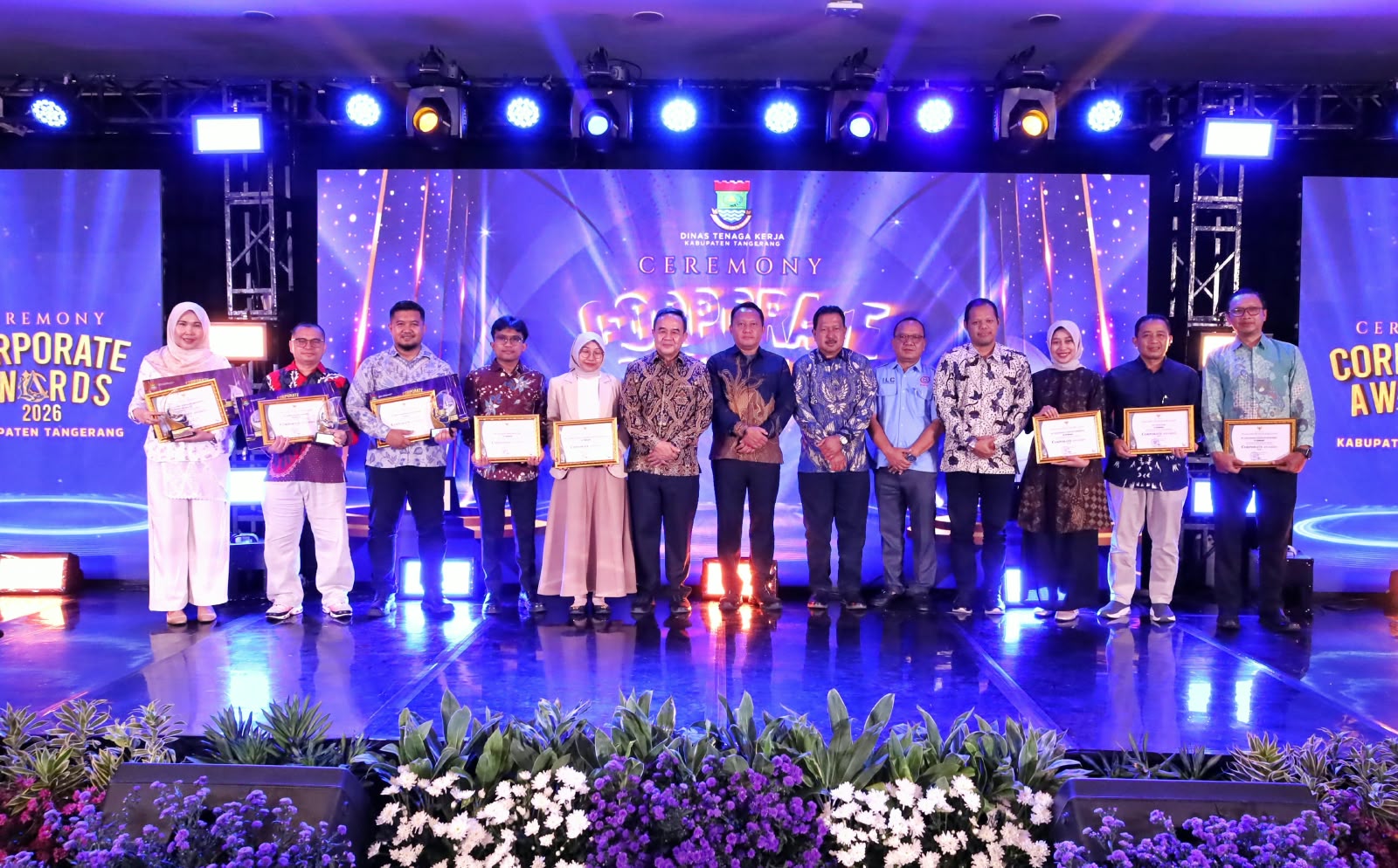 Pemkab Tangerang menganugerahkan Corporate Awards 2026 kepada 29 perusahaan atas komitmen terhadap ketenagakerjaan dan hubungan industrial.