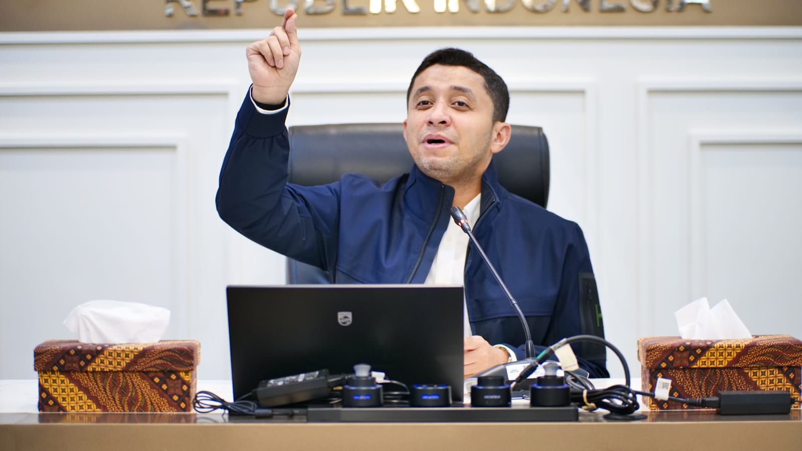 Usai trading halt IHSG anjlok 8,01 persen, Habib Idrus mendorong OJK mempercepat reformasi pasar modal dan memperkuat perlindungan investor.